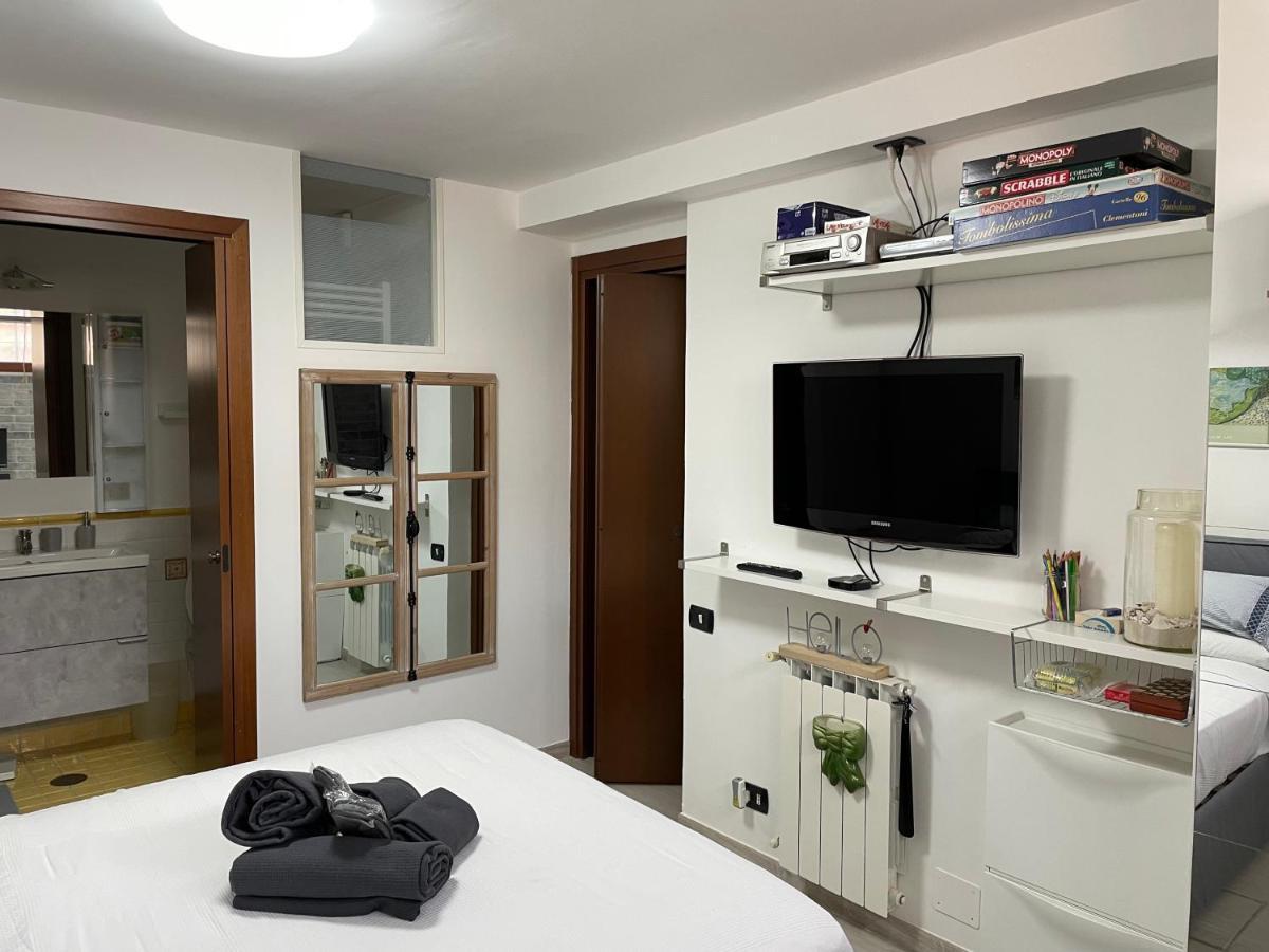 In&Out Apartment - Mostacciano, Eur Rome Exterior photo